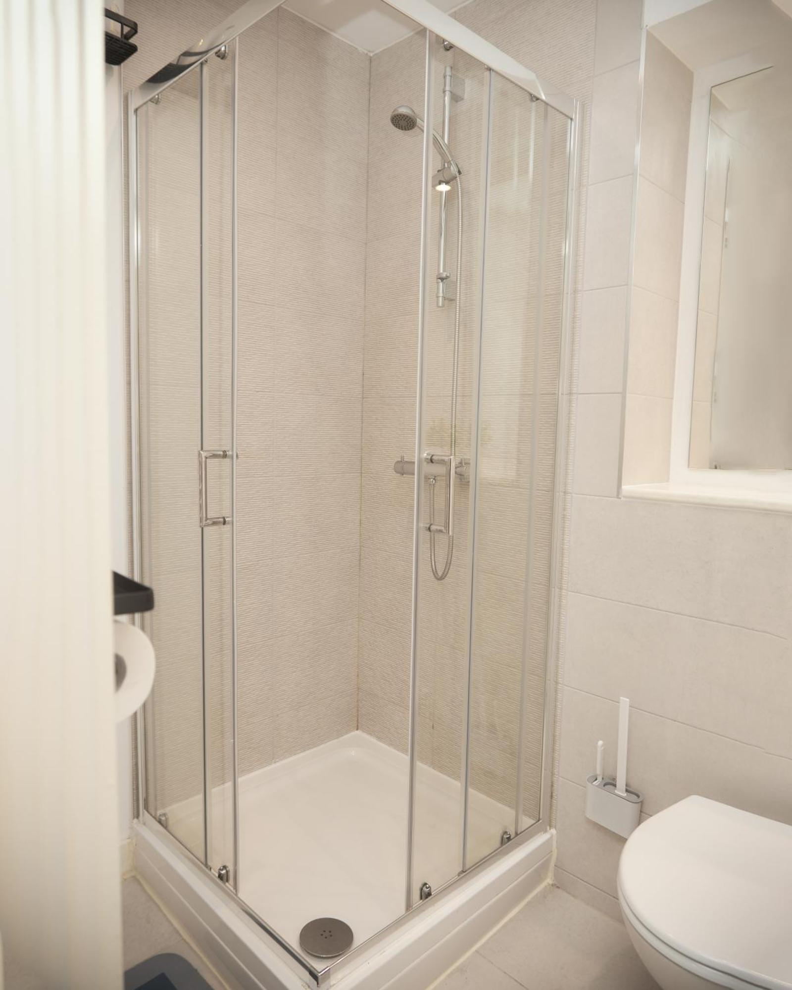 Obi'S House&Suites - Luxury 2Bed Duplex Apartment With Balcony Manchester Extérieur photo