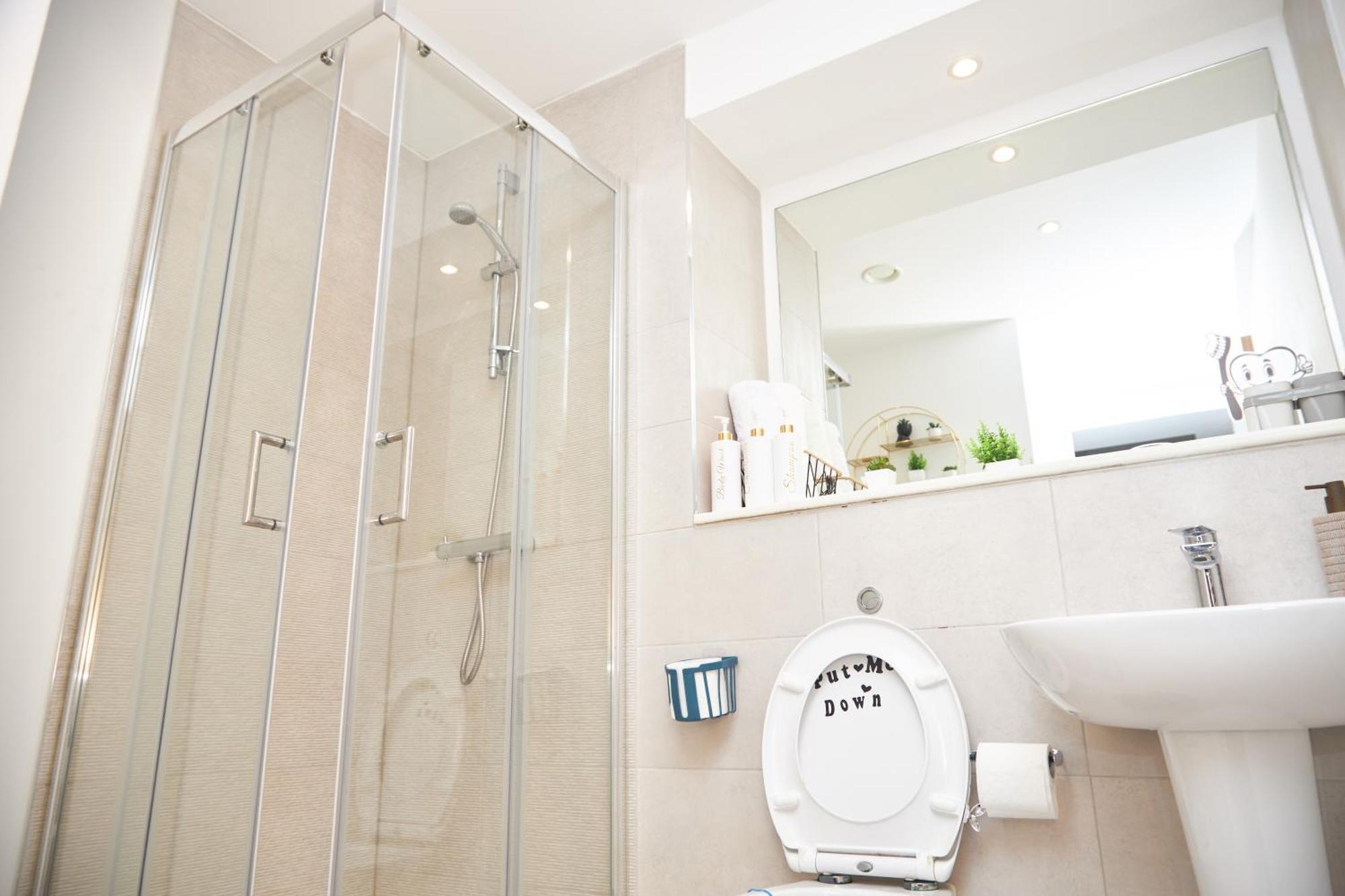 Obi'S House&Suites - Luxury 2Bed Duplex Apartment With Balcony Manchester Extérieur photo